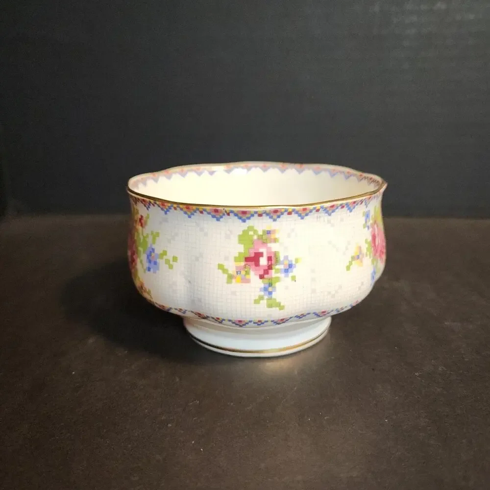 Royal Albert vtg royal